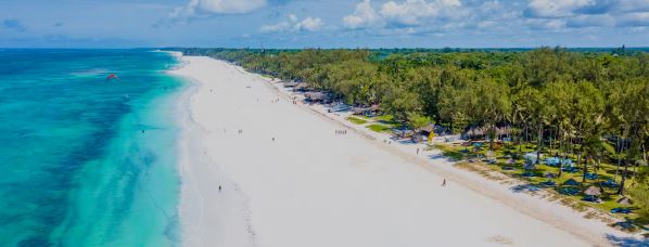 Cuántos días quedarse en Diani Beach - Aventura en Kenia - Vista de la playa